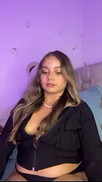 AnnyLopezzz_'s cam snapshot