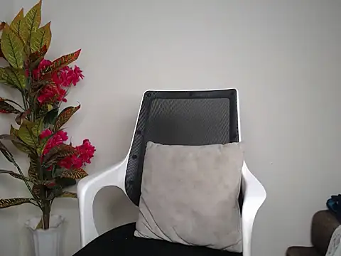 Miss_rosy0's cam snapshot