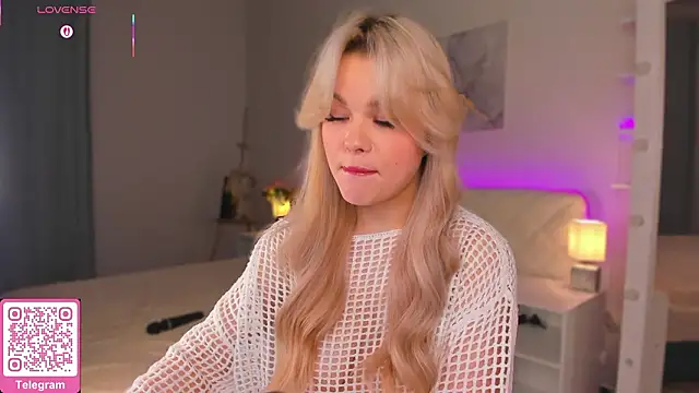 ShyEmma_'s cam snapshot