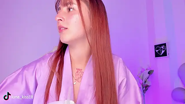 Luna_kiss_18's cam snapshot