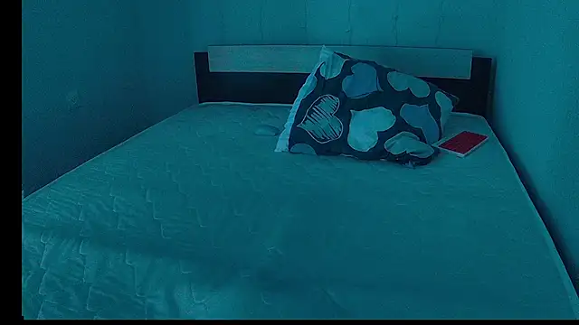 Snow-Bars77's cam snapshot