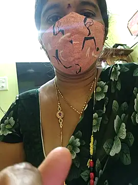 hot-telugu-queen's cam snapshot