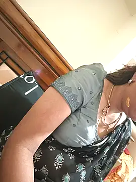 vanitelugu22's cam snapshot