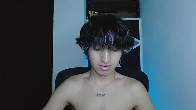 littlextreme live sex cam