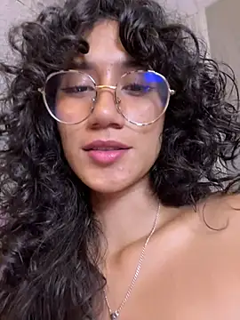 KaitlynLoveCam live sex cam