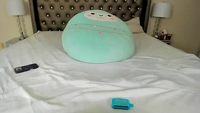 NadiaLyla's cam snapshot