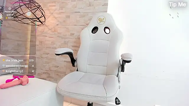 melanie_gale's cam snapshot