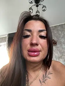 RuslanaXX live sex cam