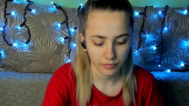 MaggieCake's cam snapshot