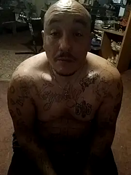 Cutieguyspanks live sex cam