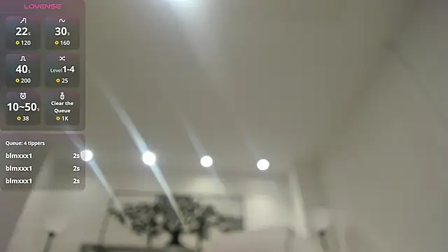 Karliie_kloss_'s cam snapshot