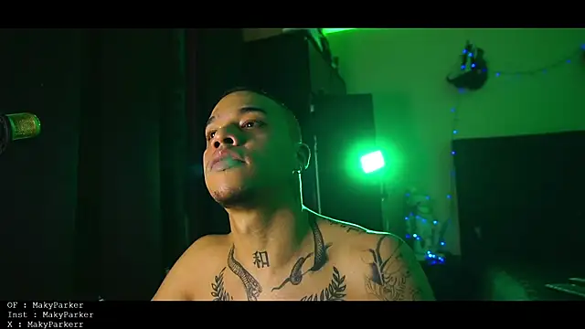 AlphaMasterXxx live sex cam