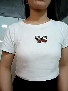 Belle-777 live sex cam