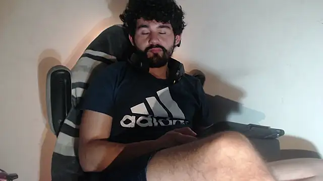 LuciferSantoryu live sex cam