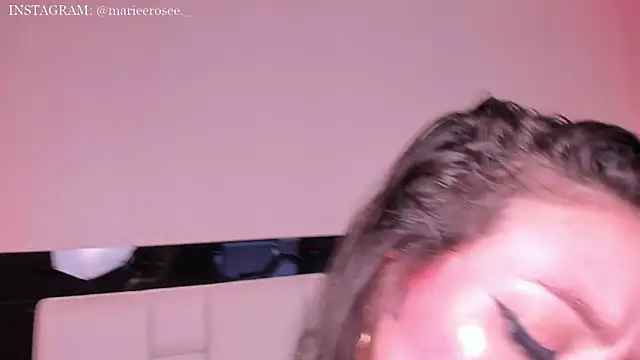 Mariee_rosee's cam snapshot