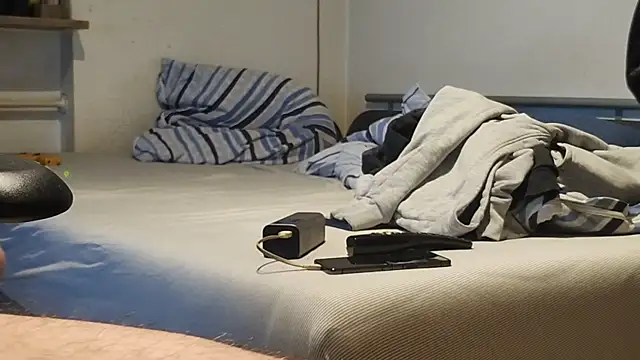 Alphapimmelchen live sex cam