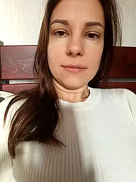 She-Moon's cam snapshot