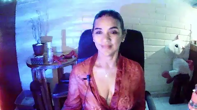 MiiaVelasquez live sex cam