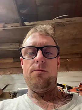 WIDBIGWHITECOCK live sex cam