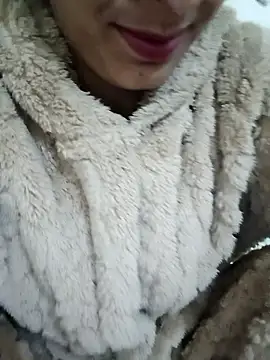 Khushi-Star's cam snapshot