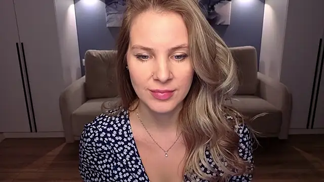 MelanieBennett's cam snapshot