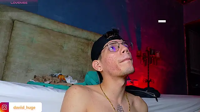 david_huge's cam snapshot