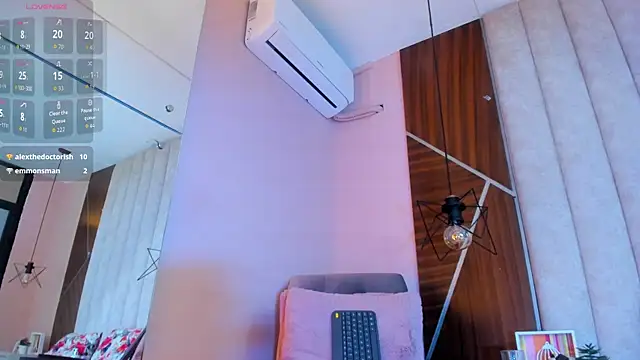 Arianaa_Gray's cam snapshot