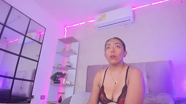 Evagatte's cam snapshot