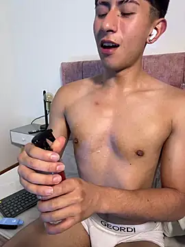 Andy_Justgame live sex cam