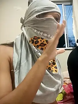 Fannyfoxfi's cam snapshot