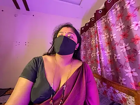 LouleyRanii's cam snapshot