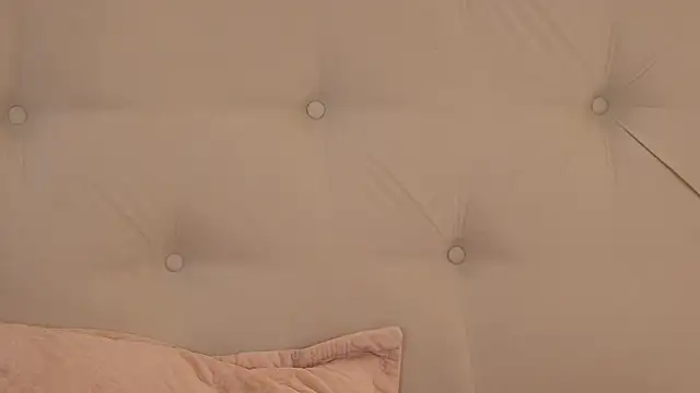 VickiBanx live sex cam