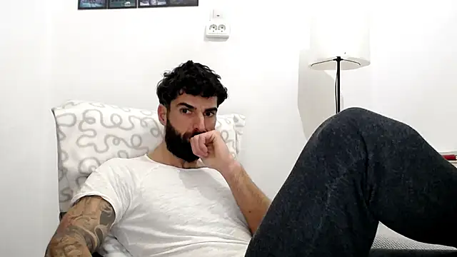 Verycutex's cam snapshot