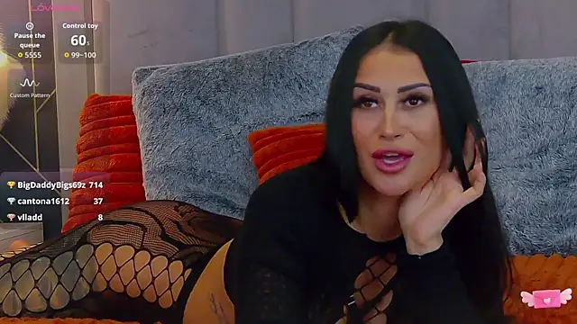 EmyLaveau's cam snapshot