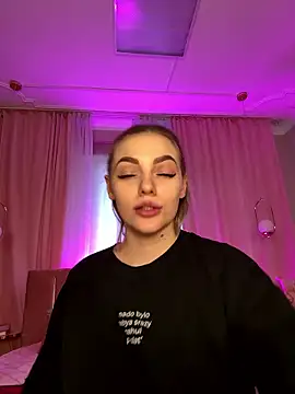 HugeBoobsAlice live sex cam