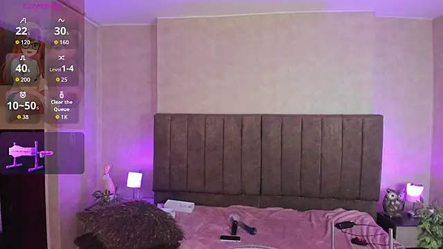 LanaMills_'s cam snapshot