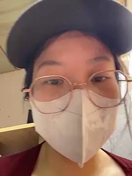 Rose-Public live sex cam