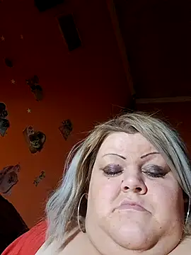 ducicsajsziii live sex cam