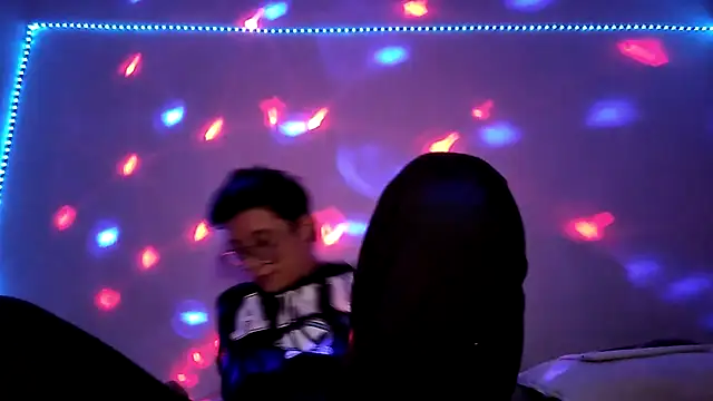 SantiagoRusso18 live sex cam