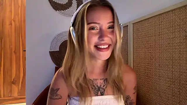 MartinaDeoliveira's cam snapshot