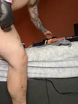 BearChubby300 live sex cam