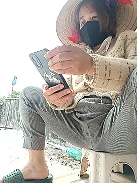 Lyna_sexy24's cam snapshot