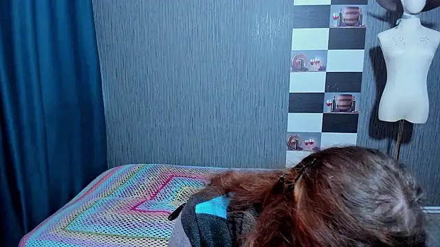 pa1e_pr1ncess's cam snapshot