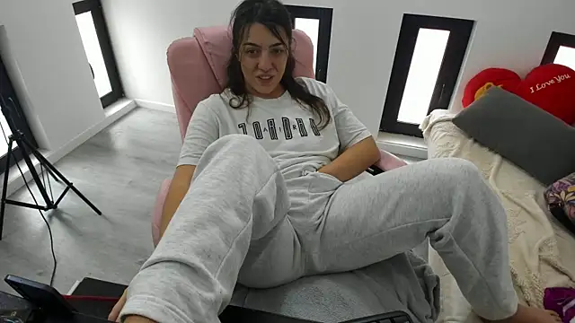 Dyana_Kaylinn's cam snapshot