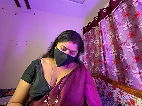 LouleyRanii's cam snapshot