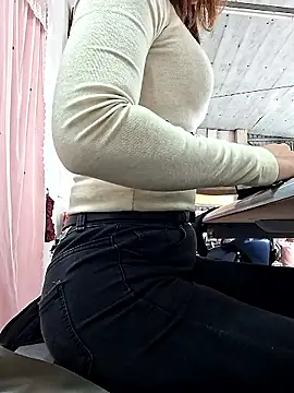 irina_hana's cam snapshot