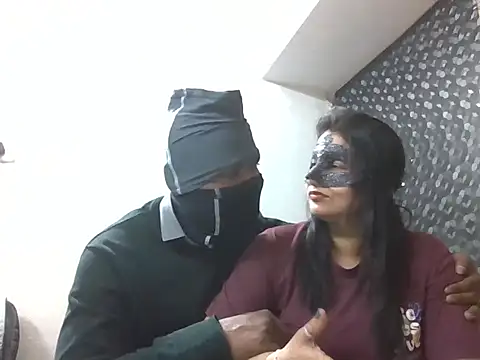 Lovelycouple25 live sex cam