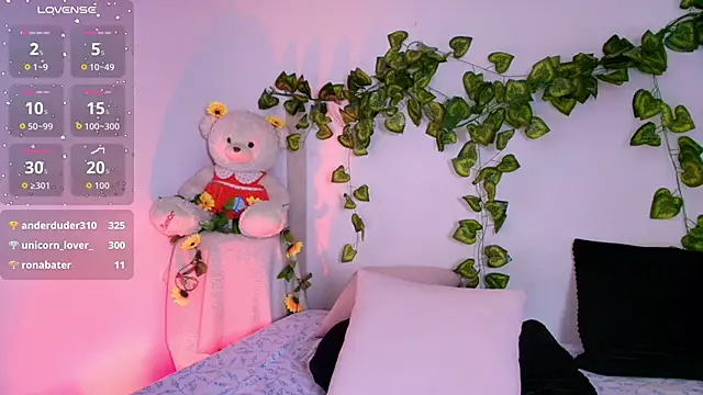 tati_cardenas's cam snapshot