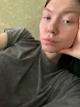 Lisaaa_Alisa live sex cam