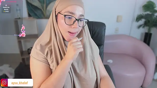 Ayha_khalaf live sex cam